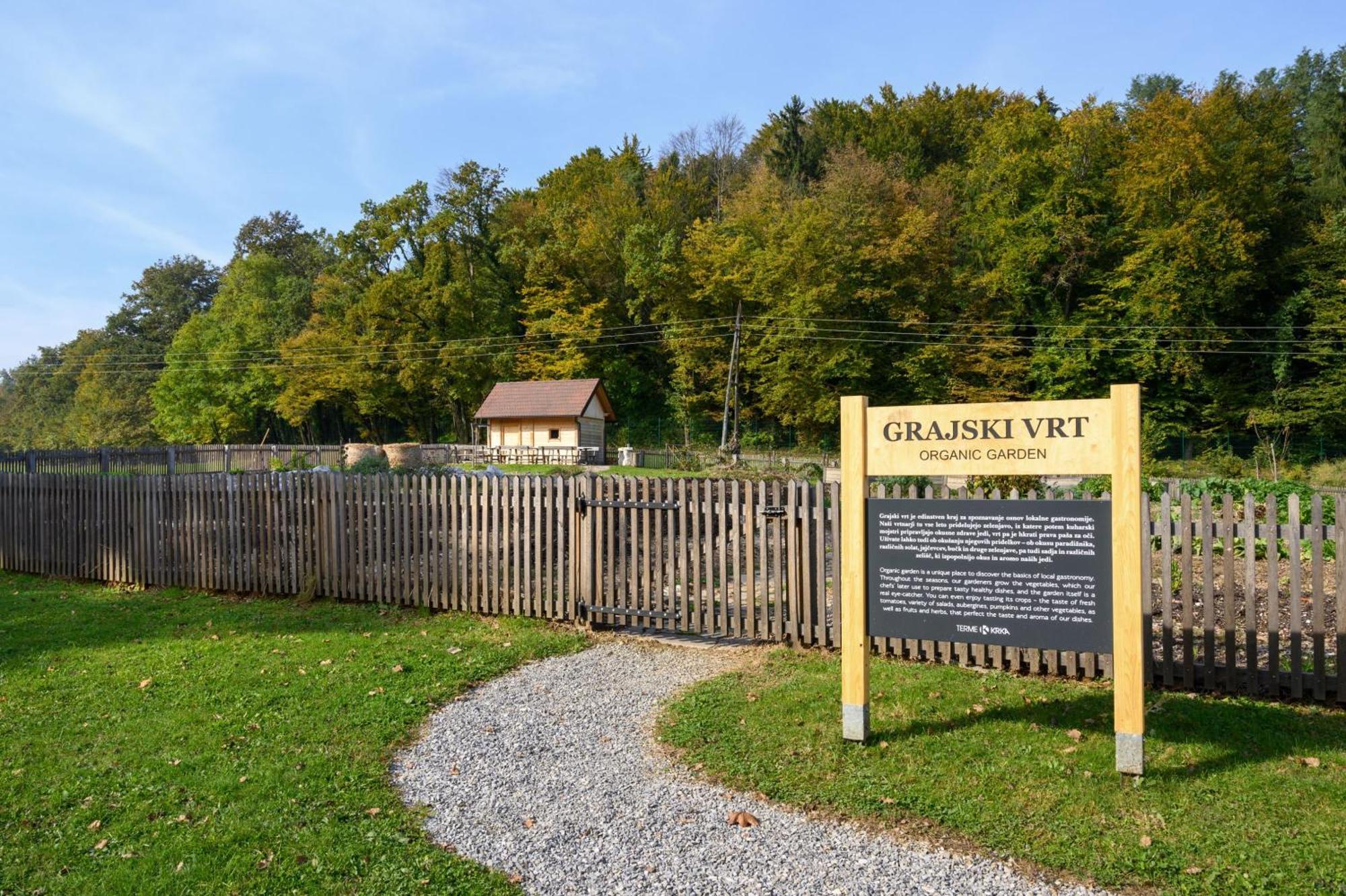 Hotel Grad Otocec - Relais Chateaux ภายนอก รูปภาพ